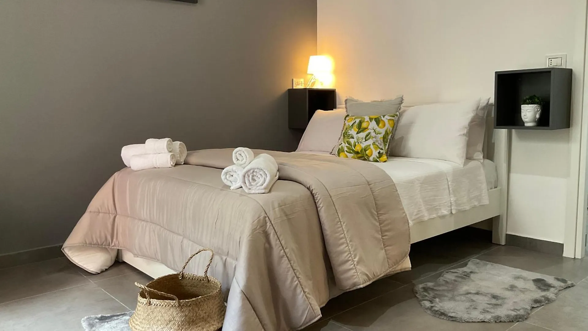 Apartamento Alle Porte Del Castello 23 Catânia