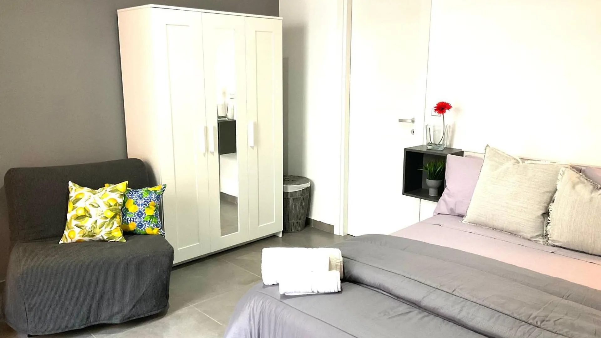 Appartamento Alle Porte Del Castello 23 Catania